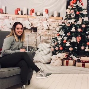 Meet your Posher, Juliet